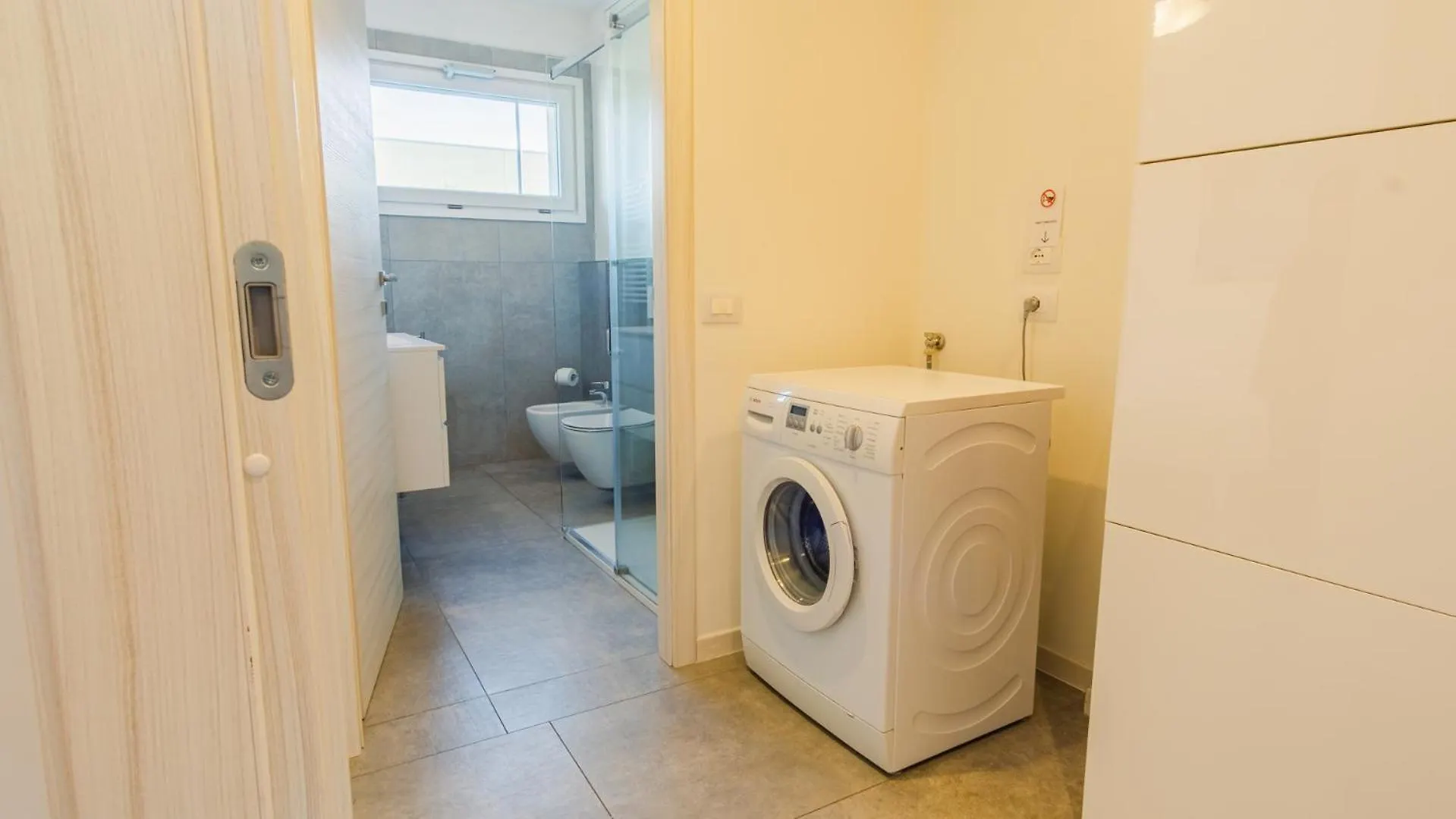 Garda Hideaway - Italian Homing Apartment Peschiera del Garda