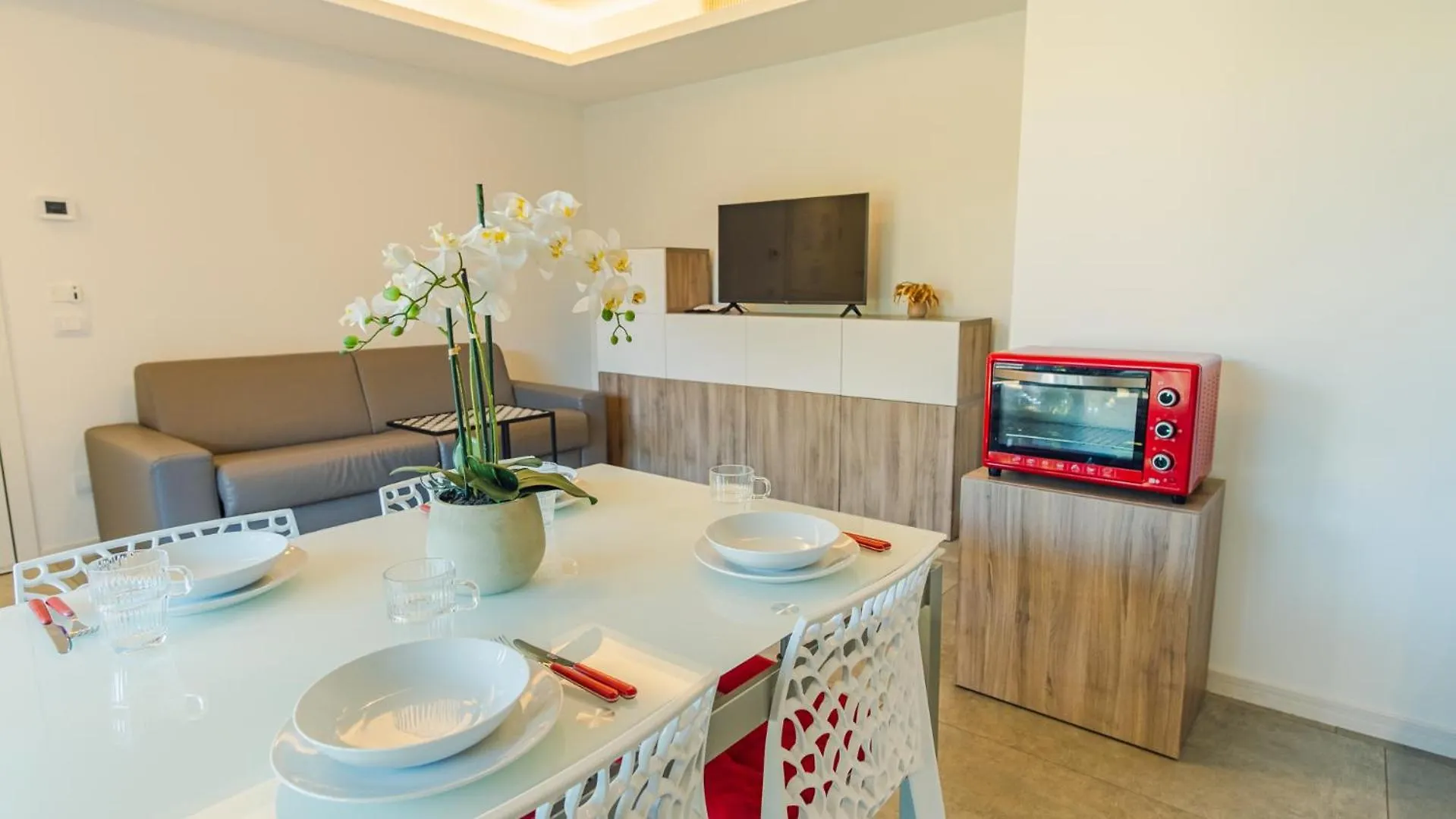 Garda Hideaway - Italian Homing Apartment Peschiera del Garda