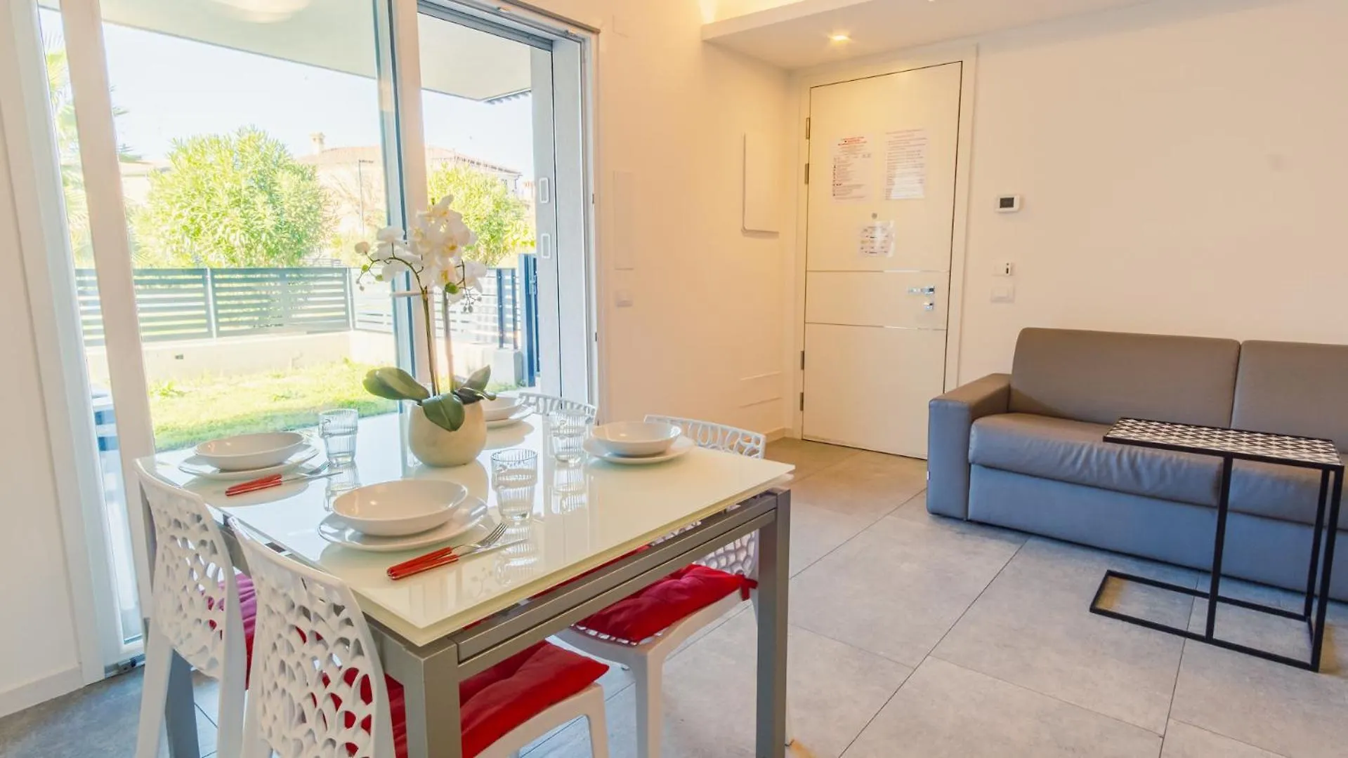 Garda Hideaway - Italian Homing Apartment Peschiera del Garda