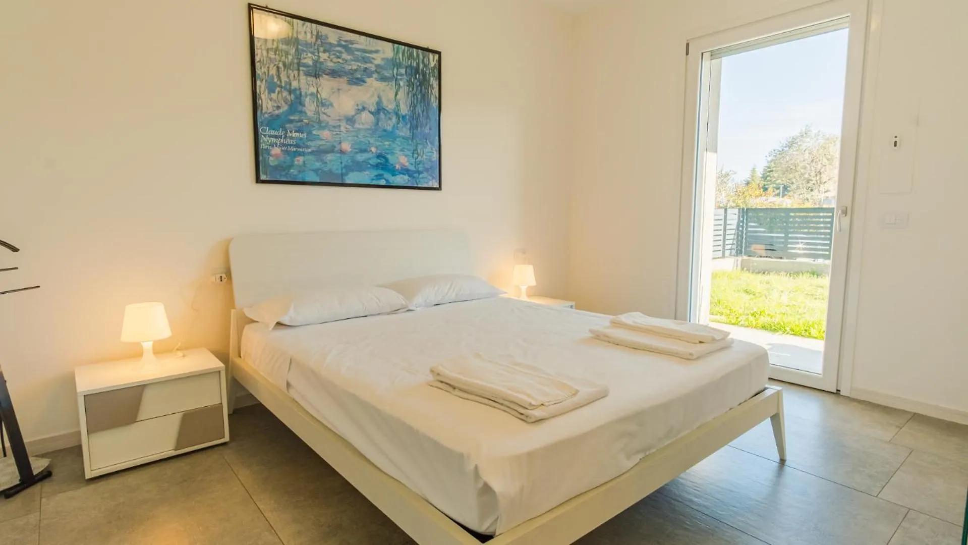 Garda Hideaway - Italian Homing Apartment Peschiera del Garda Italy